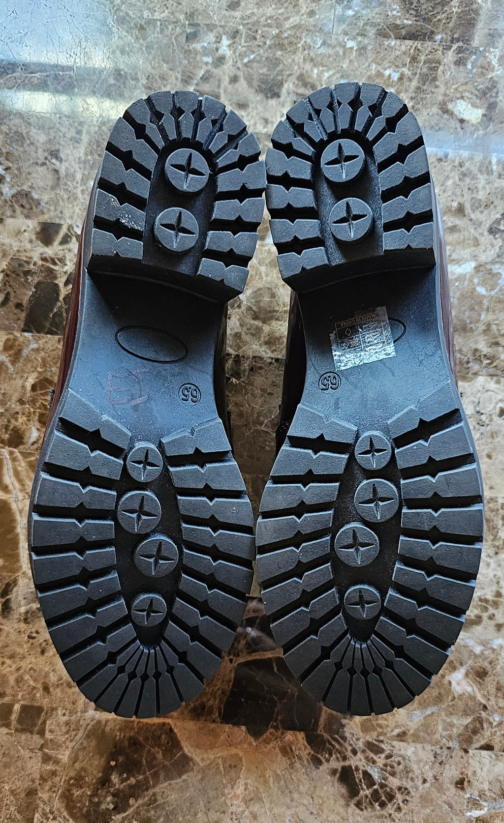 Dream Pairs Burgundy Tassel Loafers – Patent Leather – Size 6.5 (New)