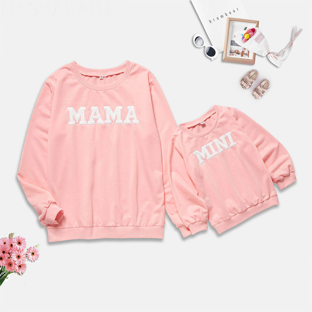 Pink 'MAMA' and 'MINI' sweatshirts 